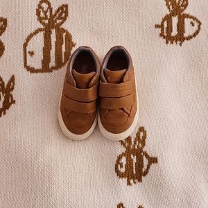 Zara size 6 toddler shoes